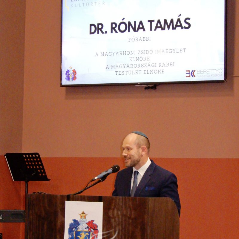 Átadták a felújított zsinagógát 42